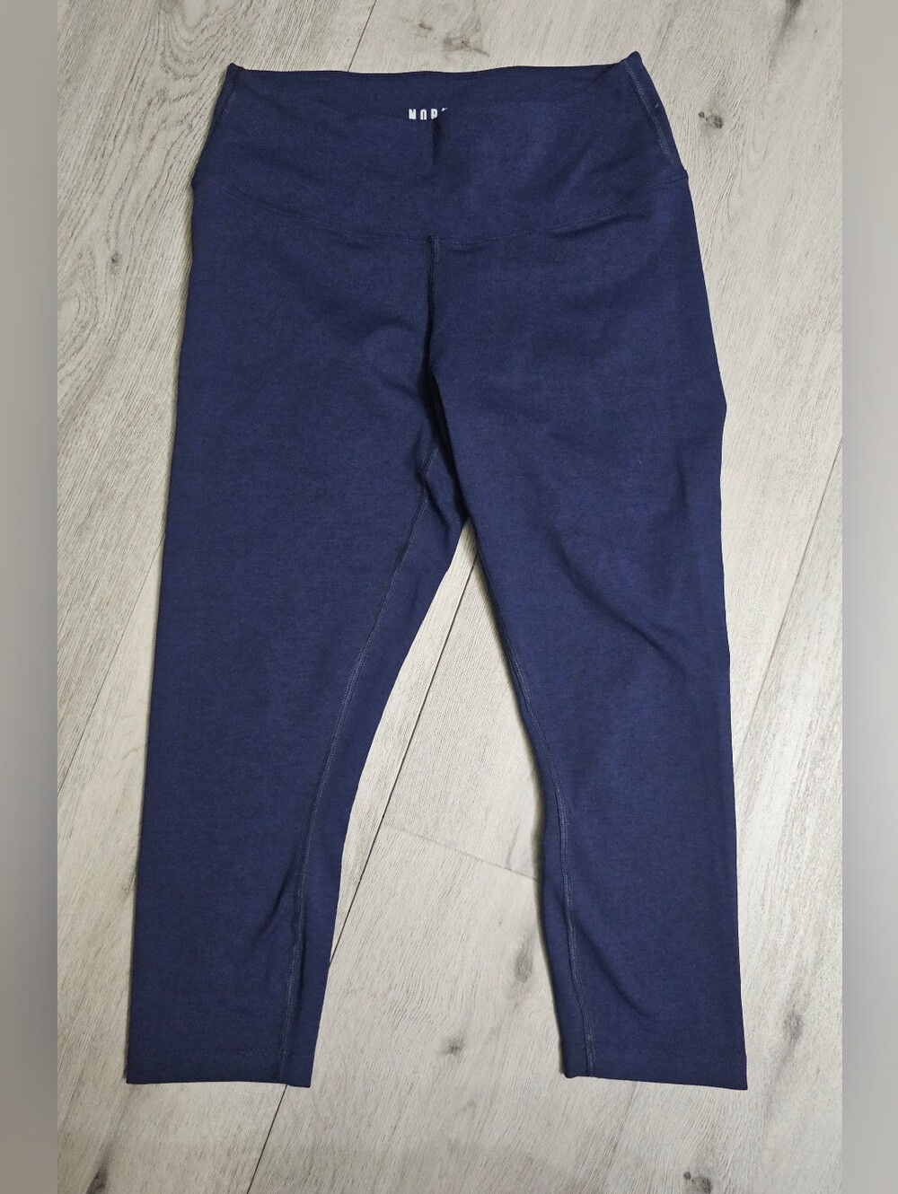 NOBULL Navy Blue Crop 20” Leggings Size Medium